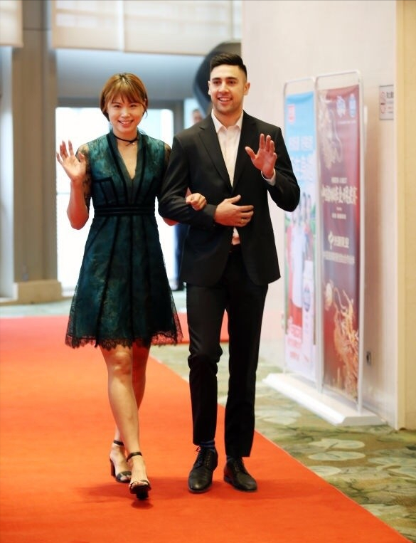 女排曾春蕾晋级成准妈妈!