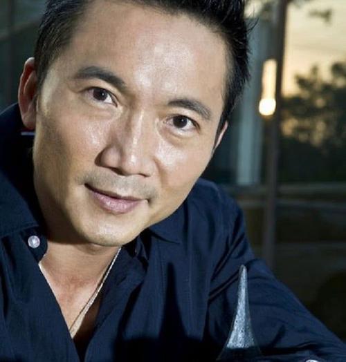 邹兆龙真敢讲声称电影圈没一个是真功夫包括成龙李连杰甄子丹