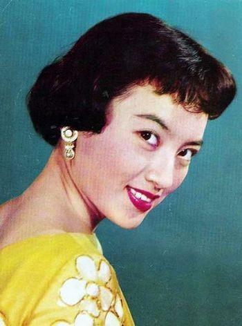 石慧与傅奇香港影坛的革命夫妻曾经一起坐牢恩爱66年