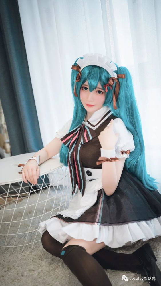 cos初音咖啡厅女仆cos正片梦璃