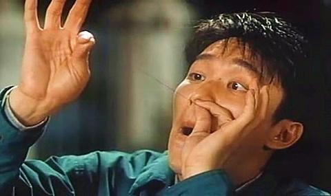 小伙子拔鼻毛却因颅内感染而死鼻毛闯出来到底拔不拔