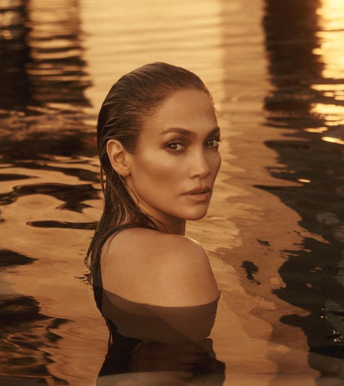 詹妮弗·洛佩兹与相恋四年的未婚夫分手 还没结婚就要分割2.