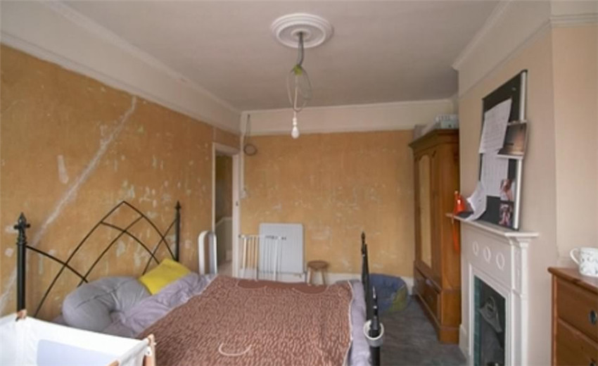 一家三口买下90年代的老破房装修老旧不堪翻修前后差异太大