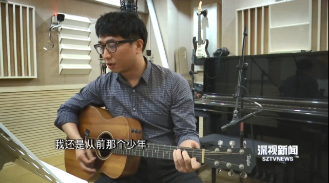 在《少年》之前,罗高丞还和人民日报合作推出过《为你瞩目》《中国很