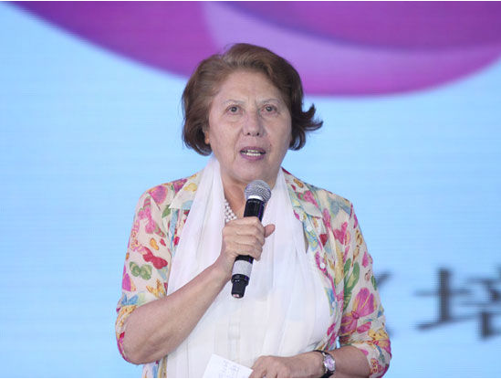 你还认为我在捏造事实,但是这就是真的,这位妈妈是一位上海的犹太后裔