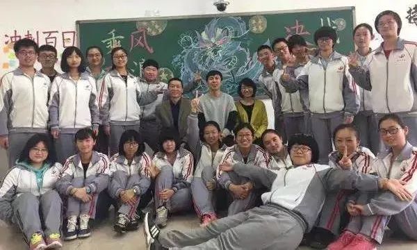 英语一窍不通考虫偏爱10所这条校服