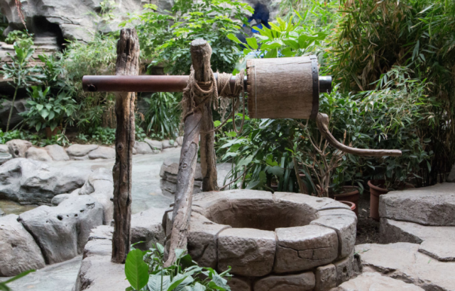 自制炸药,全村人干十年,打出一口震惊世界的井