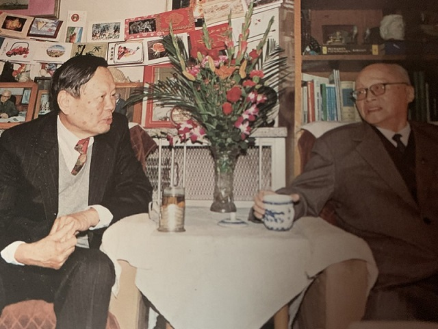 王淦昌|王淦昌吴月琴：少时即相伴，丈夫为国消失17年，她一人撑起全家