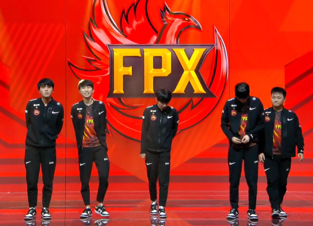 fpx第一局输给tt后金贡差点被喷破防他们打的菜关我屁事