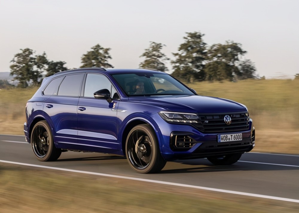 "高性能版"大众途锐r开售!搭3.0t插混,百公里加速超卡宴