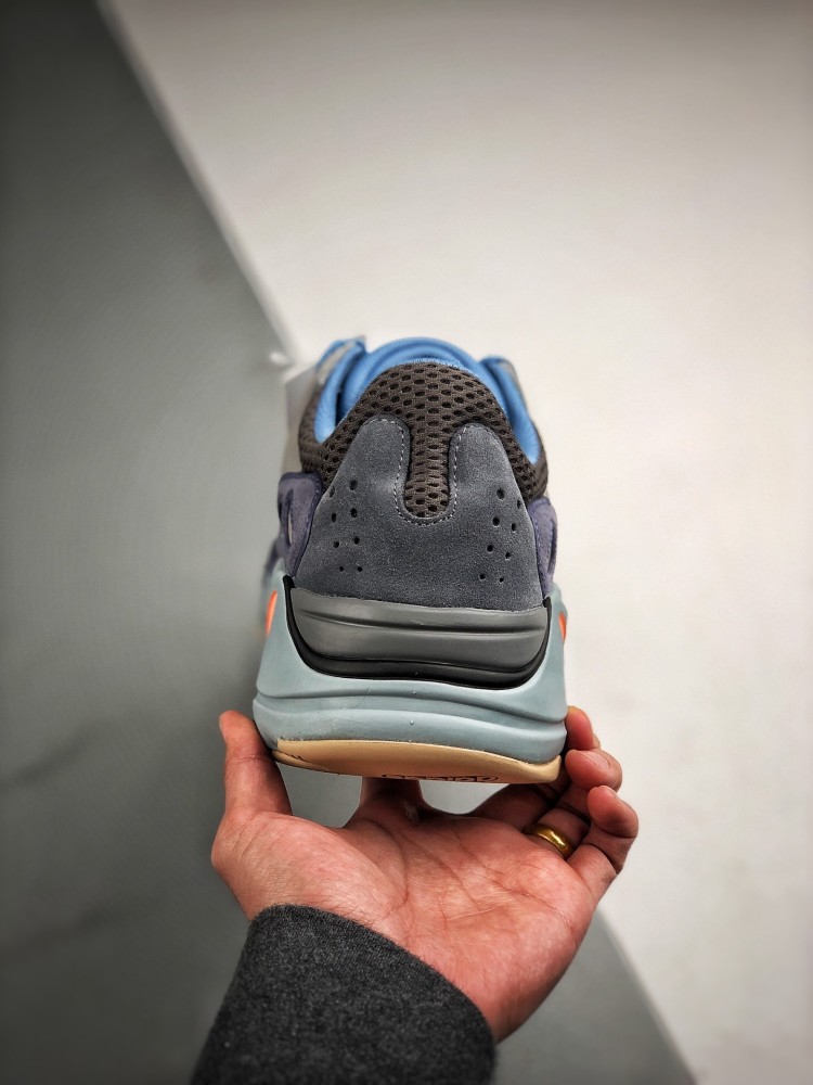 yeezy 700 boost carbon blue碳蓝椰子鞋