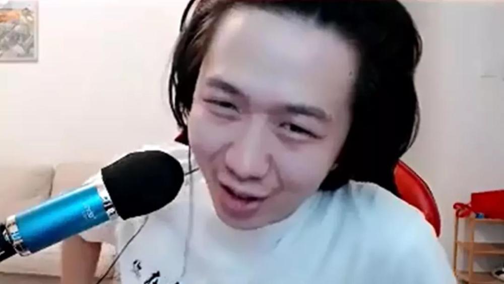 吕德华偶遇“最猖狂”榜一，本人头像和ID太符合了！