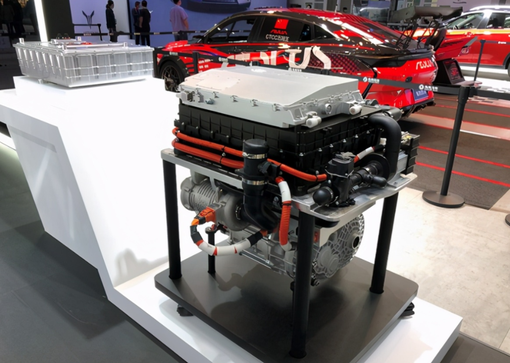 红旗h5加氢版现身,氢能源车市场或达5万亿,马斯克有不同看法_腾讯新闻