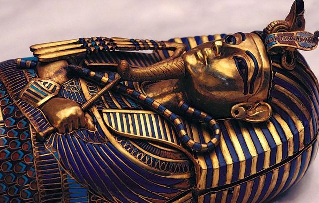 埃及法老传奇图坦卡蒙与他神秘的黄金面具