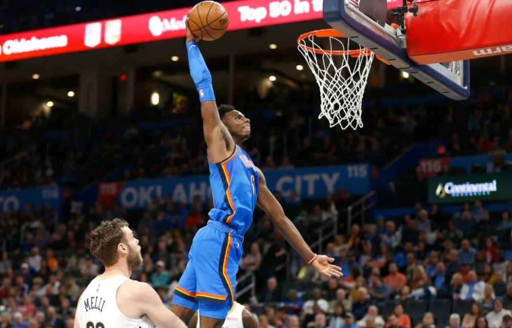 迪亚洛从小在纽约皇后区长大,这里曾诞生过很多nba知名球员,像肯尼