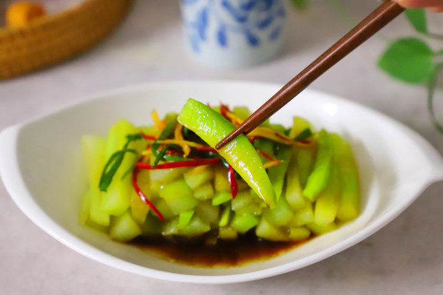 學會正確做法,芥藍脆爽解油膩,比飯店的好吃|白灼芥藍|白灼菜|醬油