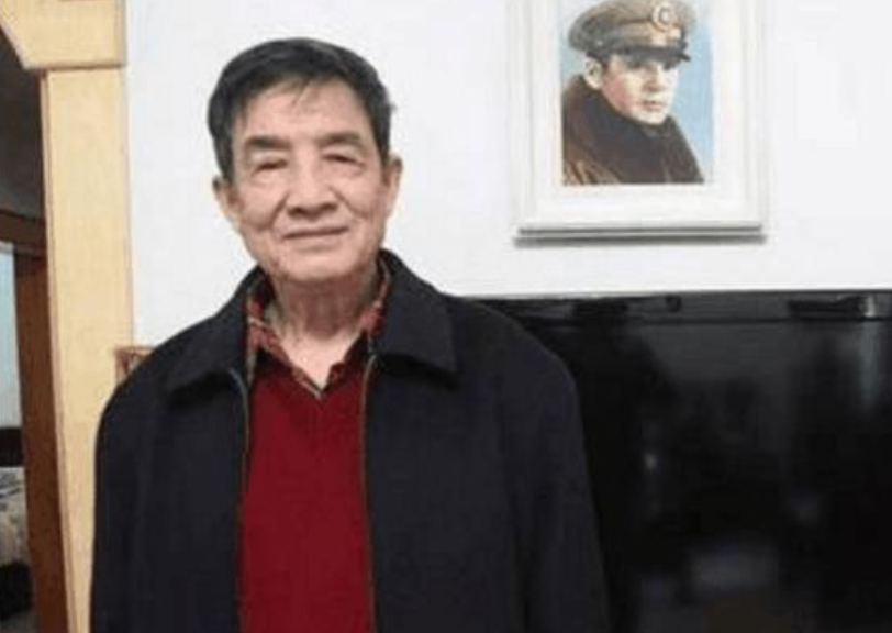 张灵甫长子张居礼:投身教育二十余载,表示: