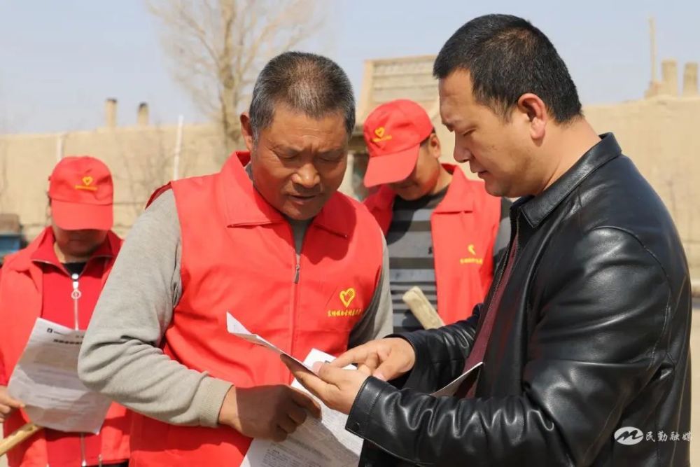 民勤县基层党员干部群众热议"两会"道心声 说期盼_腾讯新闻