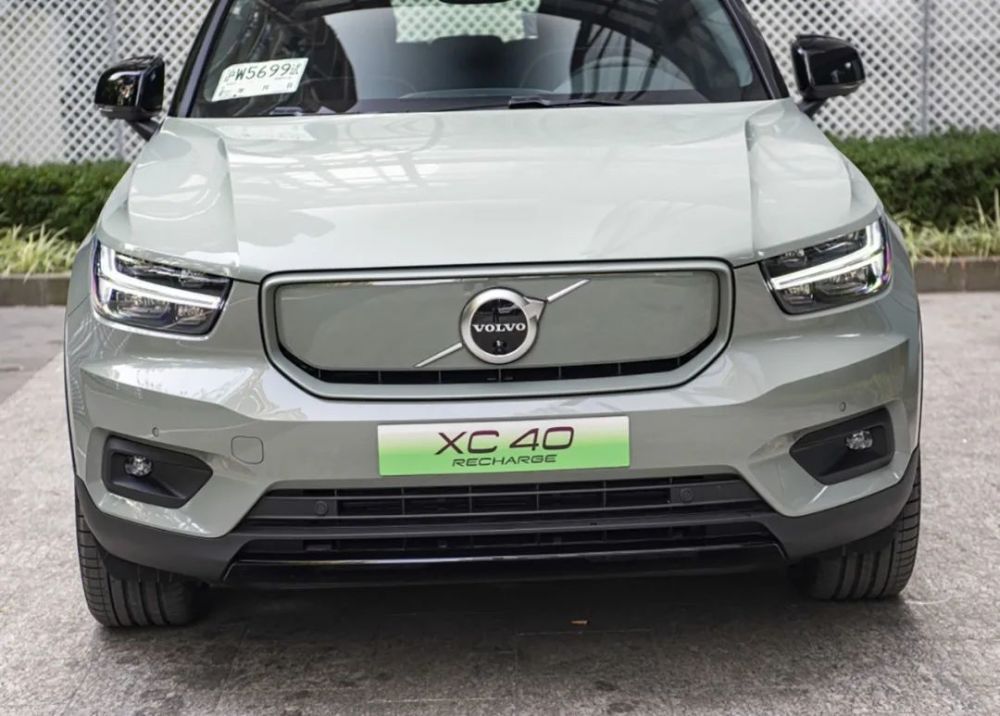 volvoxc40纯电图片