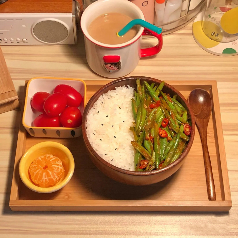 30岁女人的精致晚餐每顿不超10块钱网友太会过日子了