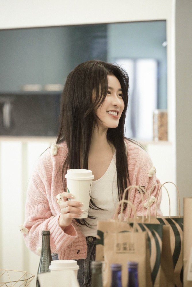 怦然再心动蔡卓宜世心动了吧主动煲汤去见陈越可惜没见到