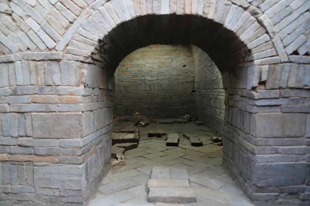 南京五佰村孙吴丁奉家族墓墓葬形制_腾讯新闻