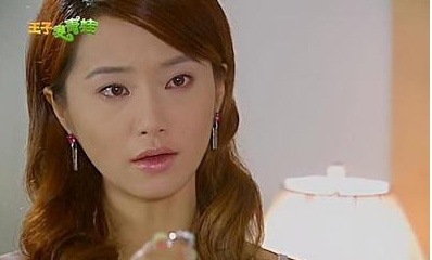 当年《王子变青蛙》里高贵大方的赵小乔.