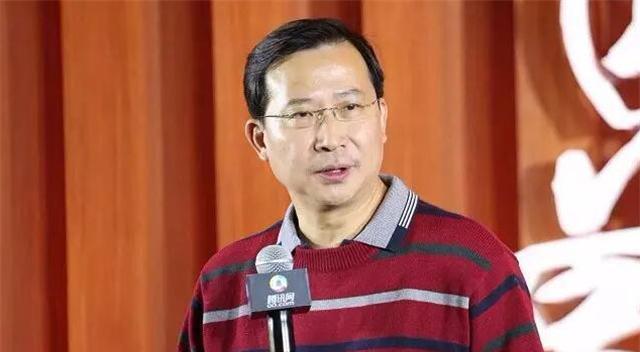 1977年我国恢复高考后,饶毅在回复高考后第二年便凭借自己优异的成绩