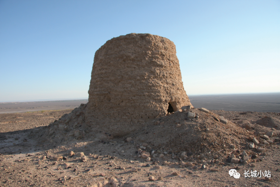 本期推介哈密地区烽燧的调查与初步研究