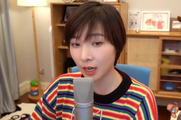 斗鱼女流和yjj公开恋情超级小桀罕见回忆过往曾在台上说喜欢她