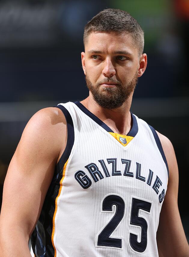 仅靠一条腿,在nba赚到了1.27亿薪资,"高富帅"帕森斯真人生赢家!