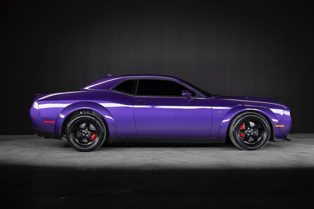 道奇挑战者srt恶魔