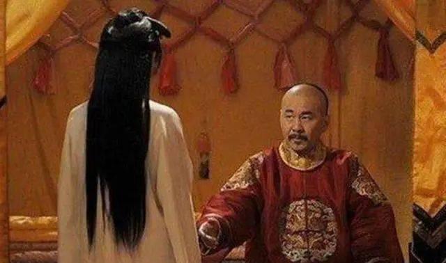 皇帝起床后要"洗龙沟",宫女为何不拒绝,而且还要求主动伺候?