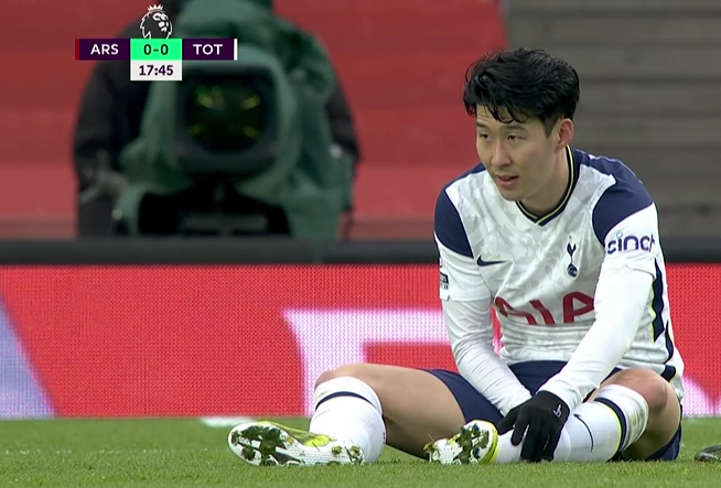 孙兴慜遭重大打击!亚洲一哥18分钟倒下,穆帅一脸无奈