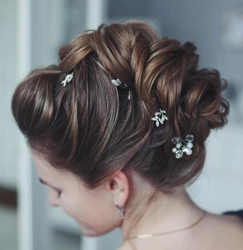 2021结婚季33个优雅新娘的别致婚礼发型