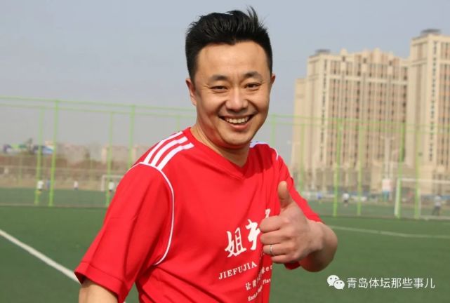 姐夫家的20岁小将张睿昊大放异彩,上演"帽子戏法",其队友王阳,赵健各