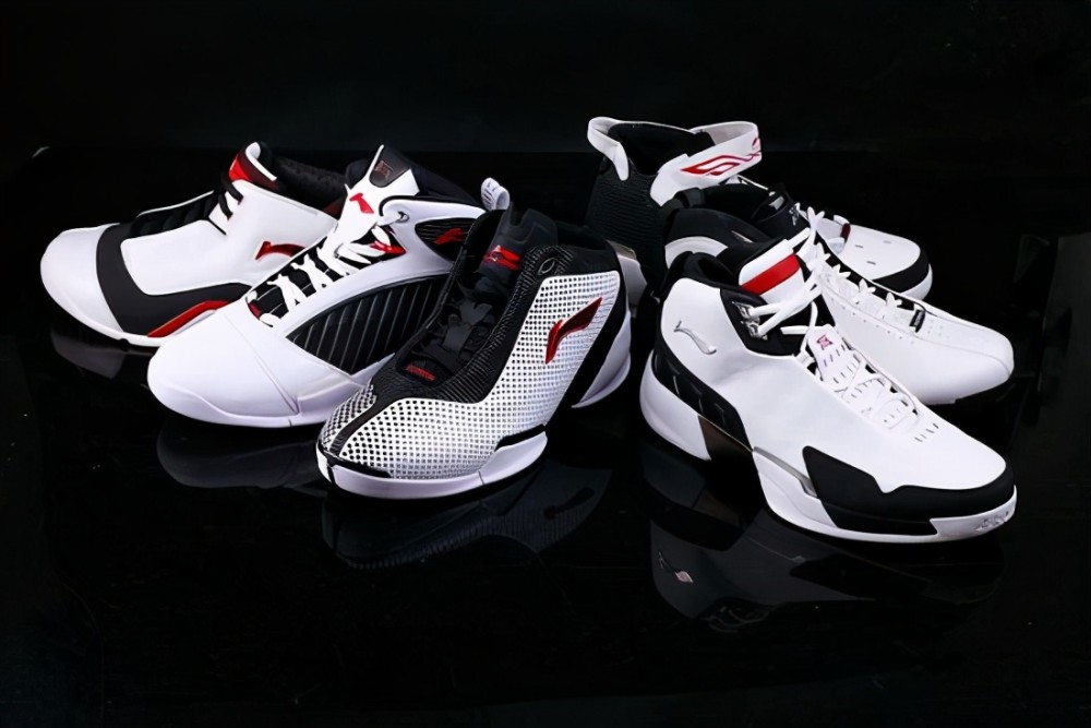 李宁驭帅15普通版来了!中帮鞋身配色好评,中底还有42?_腾讯新闻