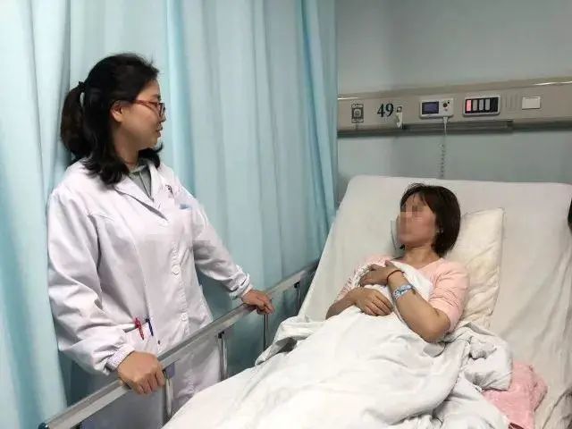 32歲女子心窩口疼,看見肉就噁心,丈夫堅持去醫院,救了她一命!