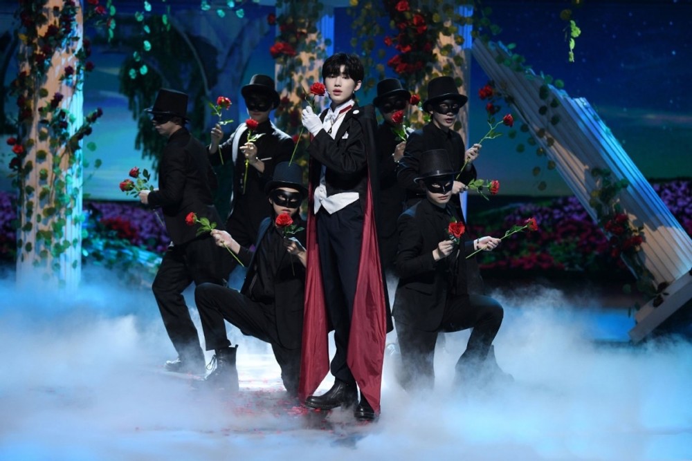 王牌对王牌华晨宇演绎哈利波特版寒鸦少年酷狗网友直呼很绝