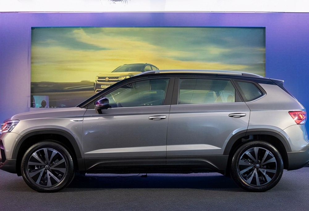 全新大众taos实拍,1.5t 6at,尺寸不输缤智,真帅气_腾讯新闻