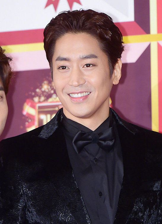 神话队长eric发文表示神话内部有矛盾,已与金炯完经很久没联系