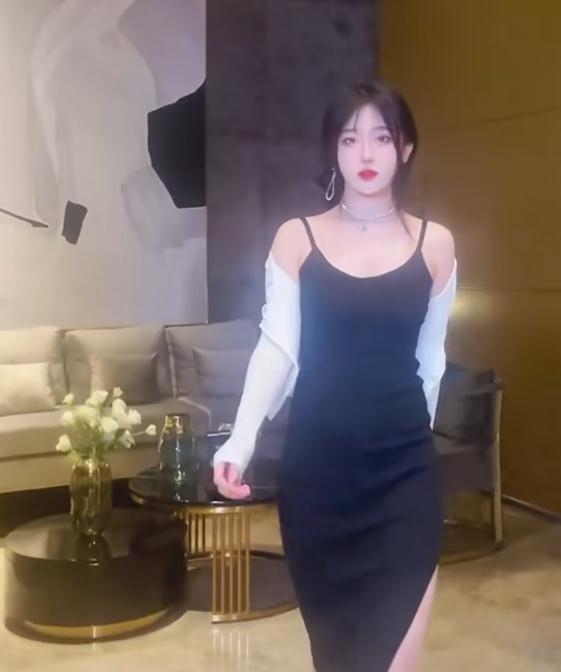 呆妹儿也学坏了转型颜值网红后逐渐变得粉丝都不认识了