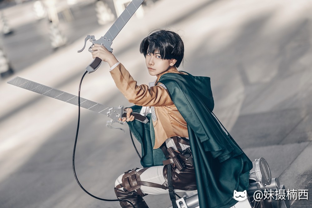 喵特cos 利威尔兵长 进击的巨人 漫展返图