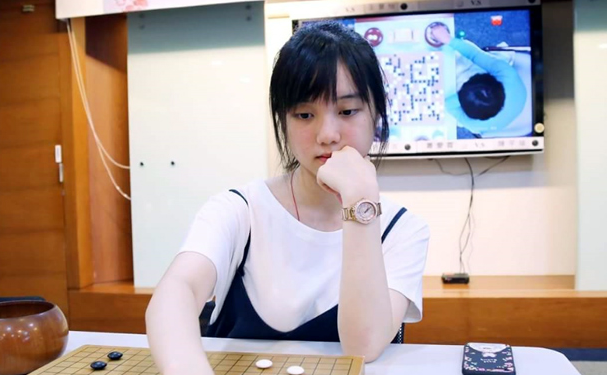 崔精 应该到我夺冠的时候了 扇兴杯世界女子围棋赛将于3月22至25日以网络比赛方式进行 围棋 韩国 体育 於之莹 日本 体育 崔精 扇兴杯