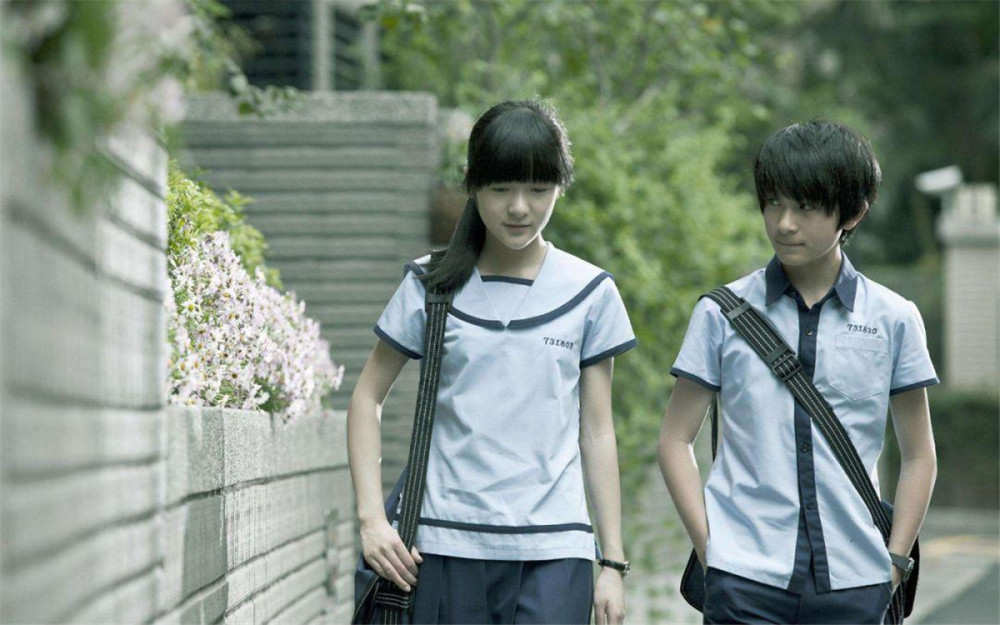 青春期的孩子早恋,父母的处理方式很重要,记住四个字:堵不如疏