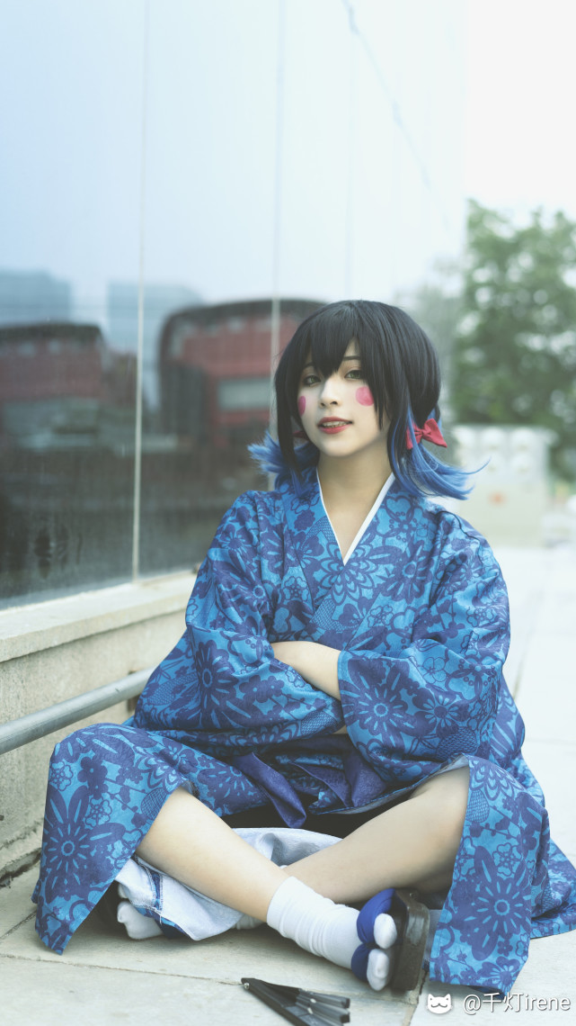 喵特cos鬼灭之刃花街猪子嘴平伊之助