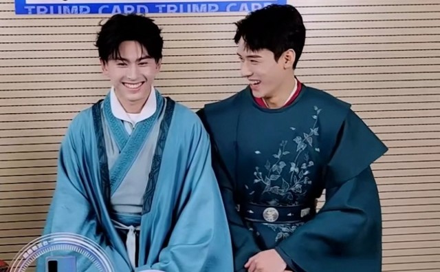 《山河令》王牌直播间:龚俊vs张哲瀚,貌合神离就是最大的默契