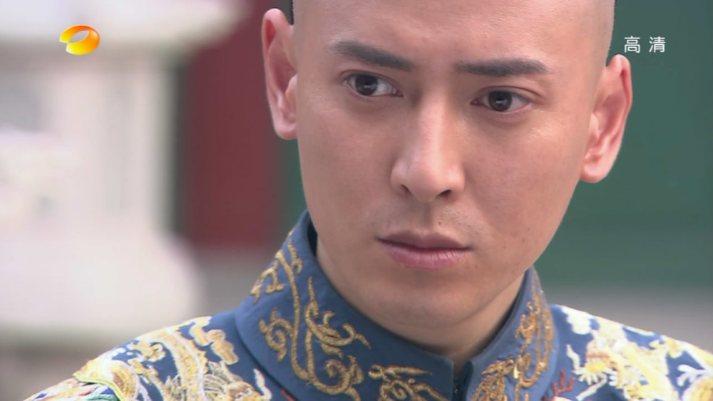 步步惊心里为什么九爷对若曦不感兴趣后来甚至是讨厌她呢