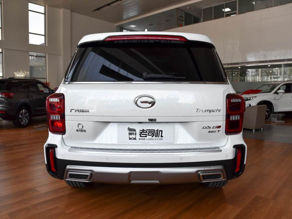霸气舒适的大五座suv 小哥带你一起看广汽传祺gs8s