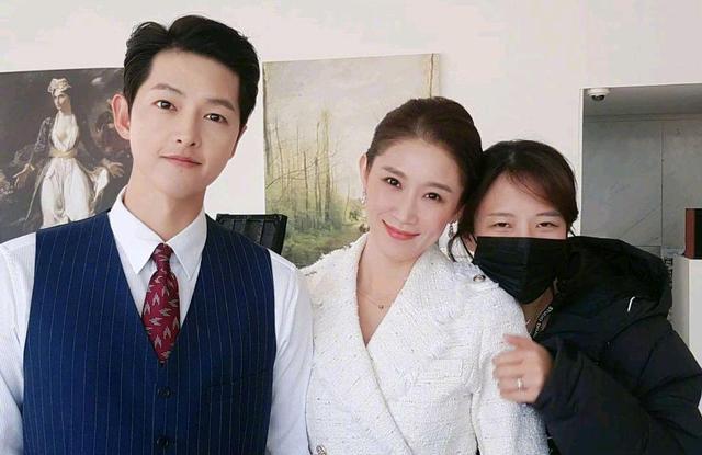 宋仲基好帅登上热搜第一竟然遭到网友强烈吐槽不要买热搜